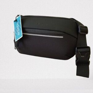 NWT! Waterproof Expandable Belt Bag Fanny Pack w/Mesh Padded Back & Adjust Strap